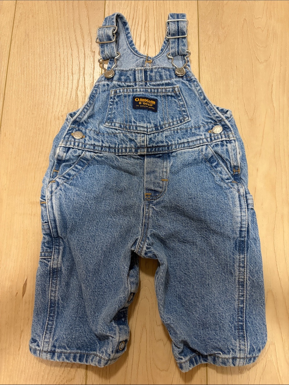 Vintage OshKosh B’gosh Baby Medium Wash Denim Overalls, sz 6-9mo/L